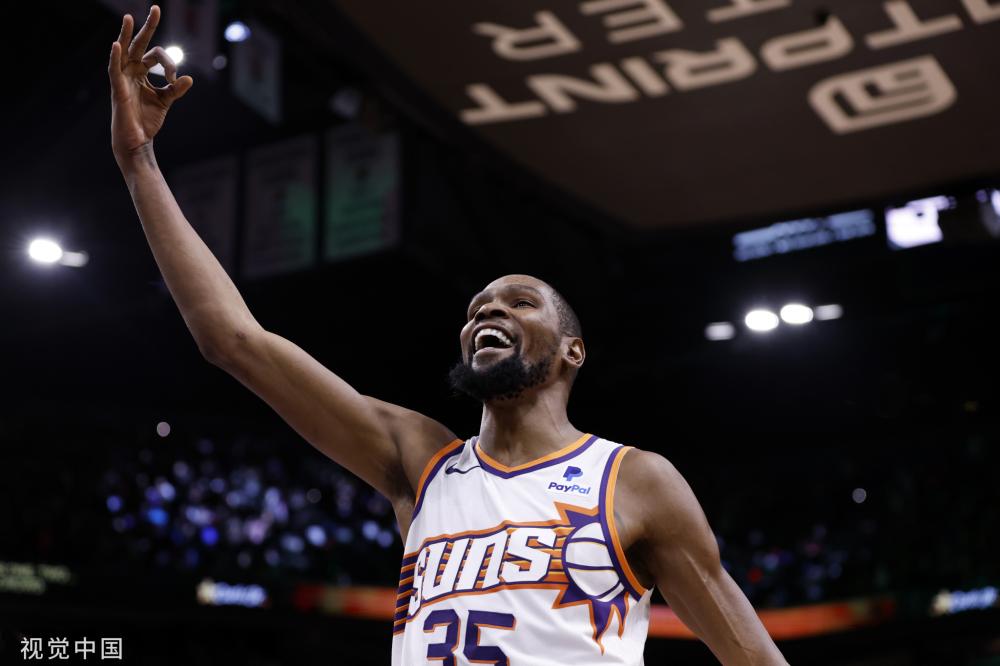 据着一个独 据着一个独