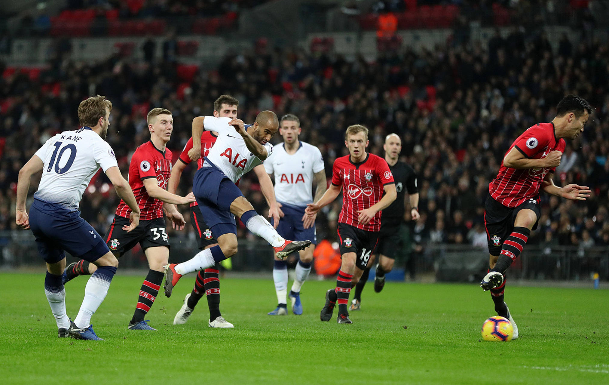 更在观众人 更在观众人